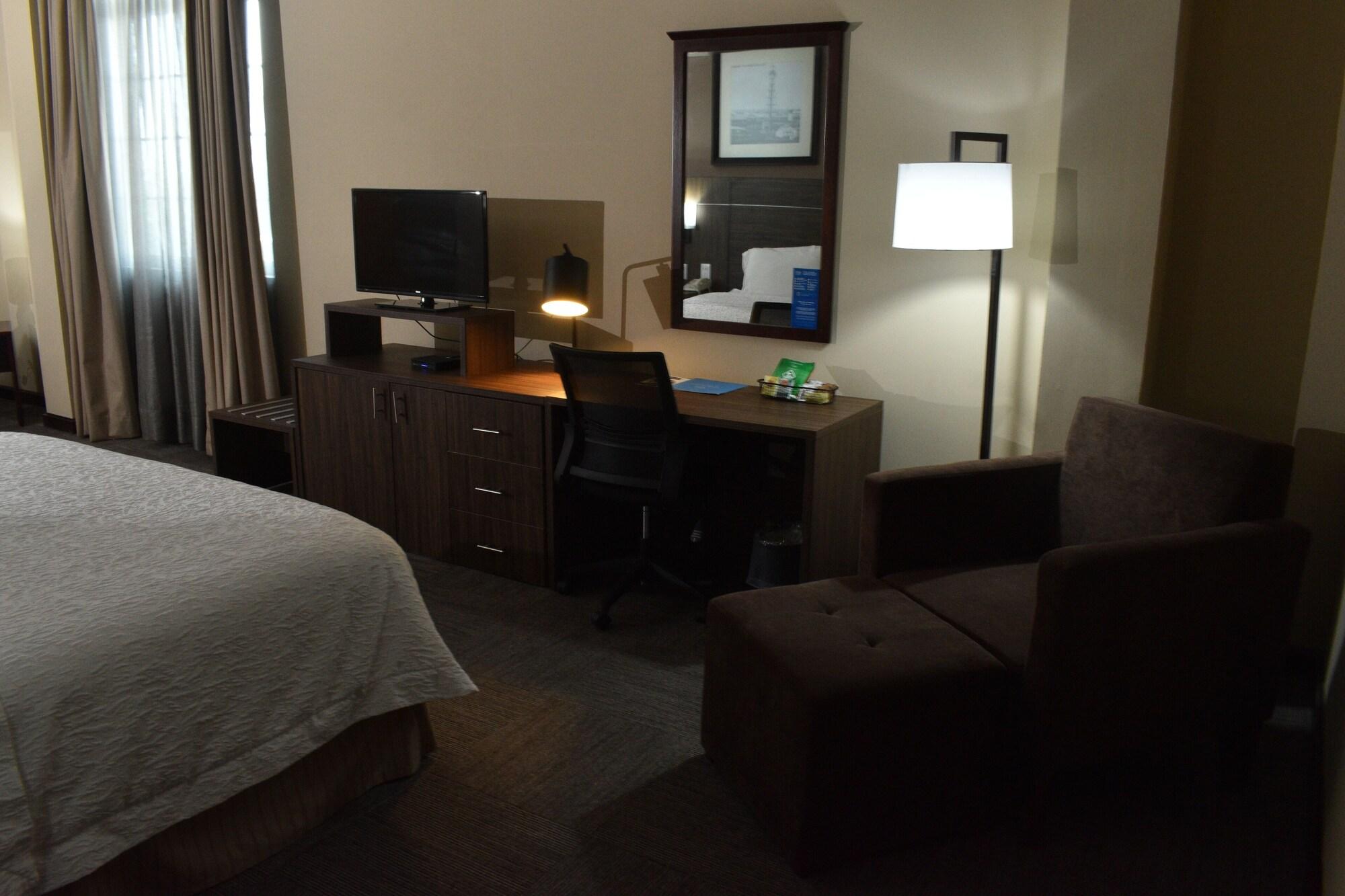 Hampton Inn Tampico Zona Dorada Exterior photo