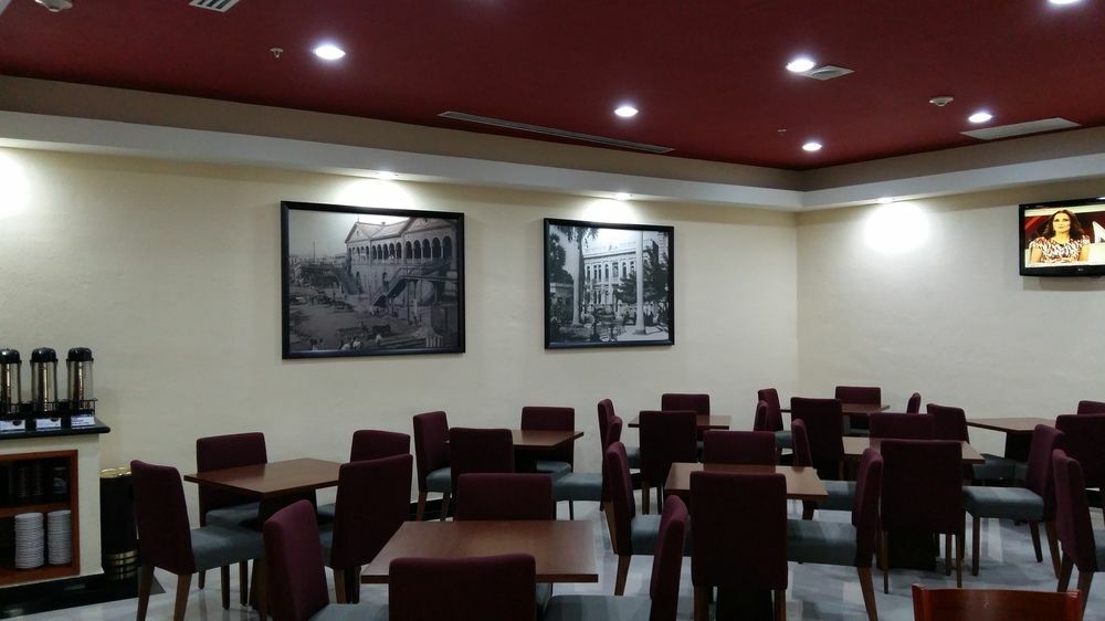 Hampton Inn Tampico Zona Dorada Exterior photo